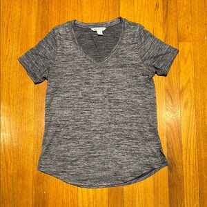Athleta Breezy Scoop V Neck Tee